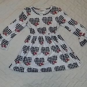 Ruffles sleeve boutique dress